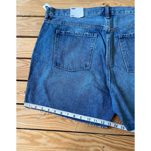 NWT Old Navy Cut Off Denim Shorts Size 18 Women’s Blue MSRP $39.99 - Picture 8 of 8
